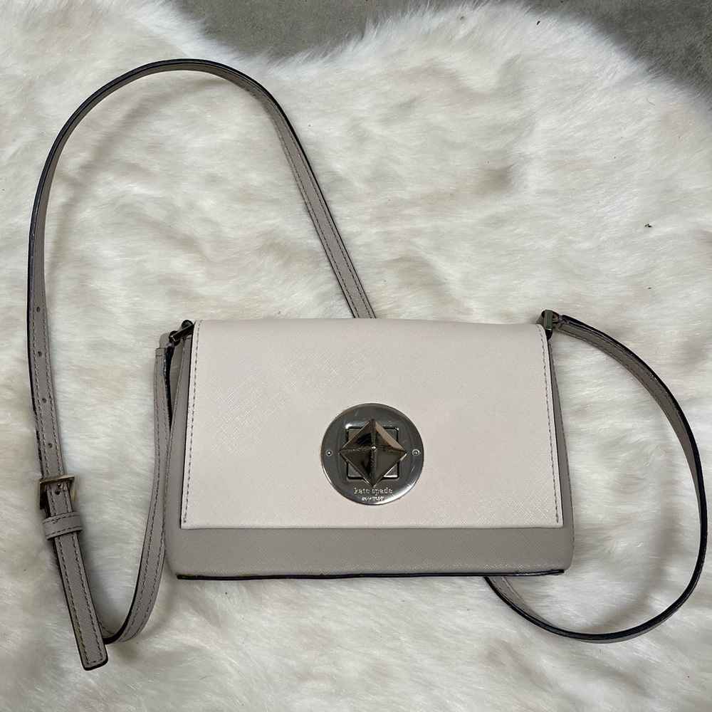 Kate spade ♠️ small cross body pures